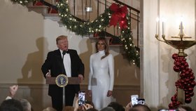 Prezident Donadl Trump a první dáma v Bílém domě během Kongresového plesu, (15.12.2018).