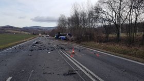 Tragická nehoda uzavřela silnici 13 z Liberce na Děčín.