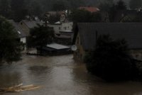 Týden po zkáze voda zaplavila Bílý Kostel