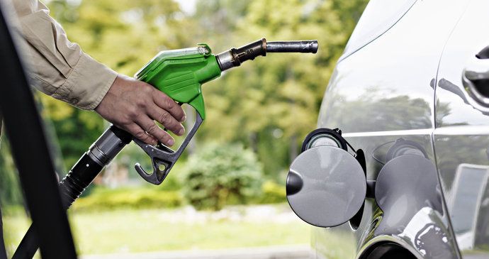 Biopaliva budou dotována v Česku i nadále. Přes odpor opozice zákon podepsal prezident Zeman.