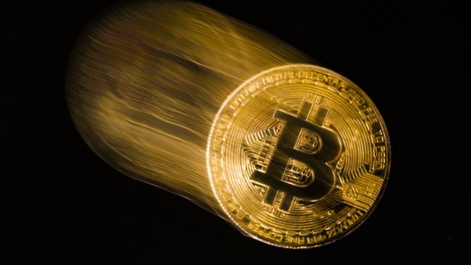 Hodnota bitcoinu se zase vrátila nad 40 tisíc dolarů.