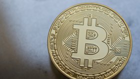 Bitcoin zažívá rekordní propad