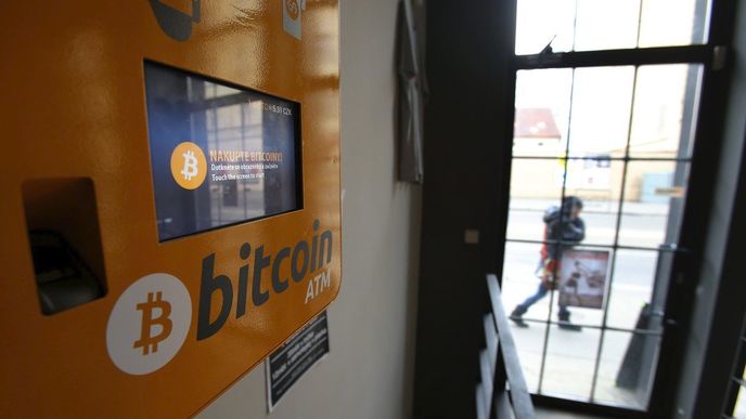 Bitcoin akceptuje například holešovická kavárna Paralelní Polis, kde je i bitcoinový bankomat