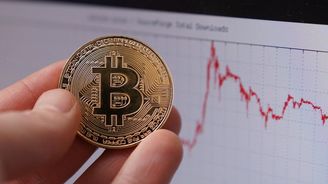 Bitcoin hledá dno. Přesto se najdou hlasy, které jeho kurzu věští nový růst