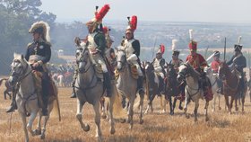 Po 210 letech se u Suchohrdel poblíž Znojma střetla rakouská armáda s vojsky francouzského císaře Napoleona.