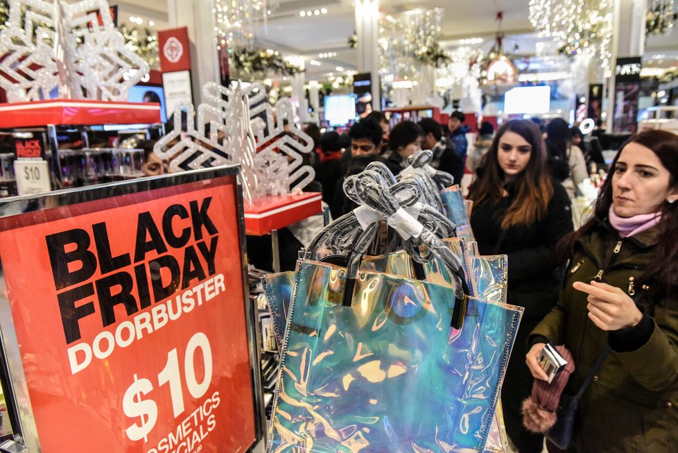 V USA je nákupní mánie na Black Friday tradiční záležitostí, nejinak tomu bylo i v listopadu 2019 v mnoha obchoďácích