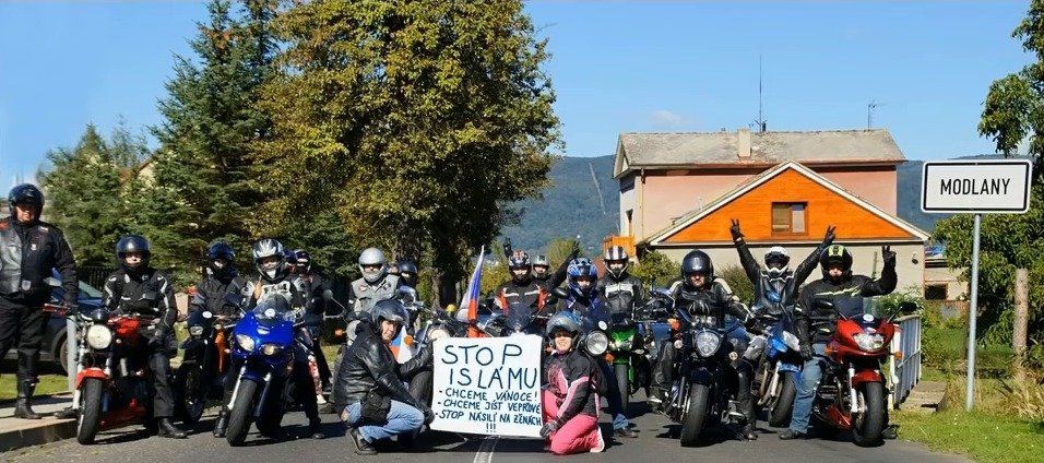 Svatováclavská jízda &#34;Blanických rytířů&#34;, Bikerů proti islámu