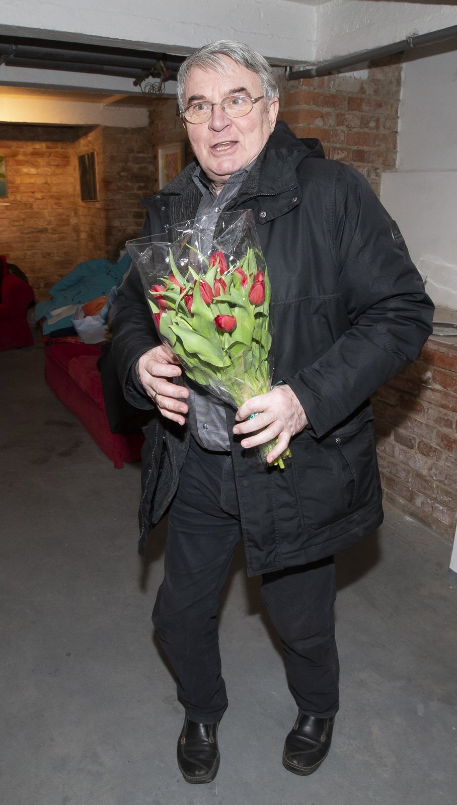 S květinou se dostavil baleťák Vlastimil Harapes