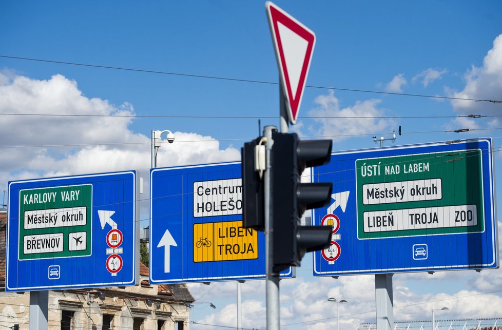 Tunel Blanka vyzkoušeli první řidiči v září 2015.