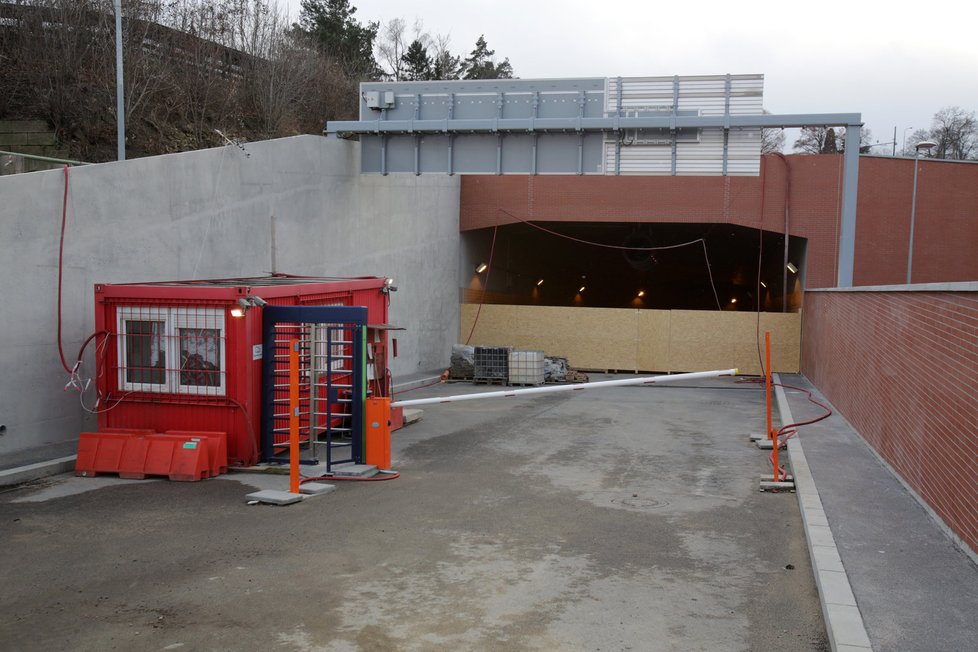Společnost Metrostav zastavuje práce na tunelu Blanka.