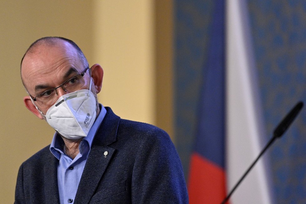 Ministr zdravotnictví Jan Blatný (za ANO) na tiskové konferenci po jednání vlády (13. 1. 2021) Ministr zdravotnictví Jan Blatný (za ANO) na tiskové konferenci po jednání vlády (13. 1. 2021)