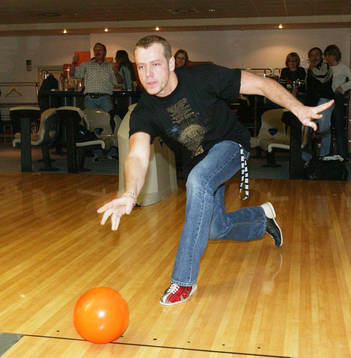 Filip na bowlingu