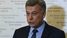 Vrchní státní zastupitelství v Olomouci má nedostatky, míní ministr spravedlnosti Pavel Blažek.
