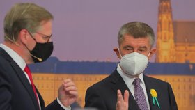 Superdebata Blesku (30. 9. 2020): Zleva Petr Fiala (ODS) a Andrej Babiš (ANO)