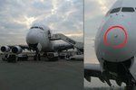Blesk, který udeřil do Airbusu A380, poškodil přední část letadla.