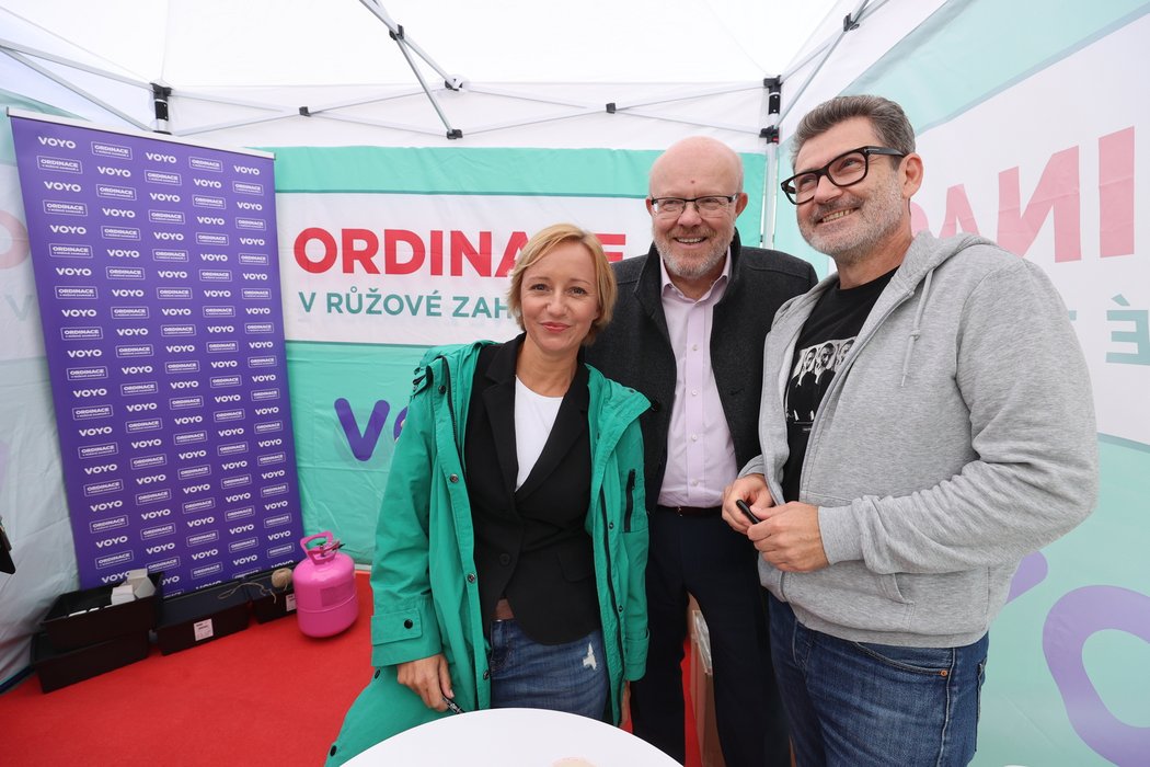 Fanoušci seriálu Ordinace v růžové zahradě 2 se mohli potkat s herci Radimem Fialou a Janou Holcovou.