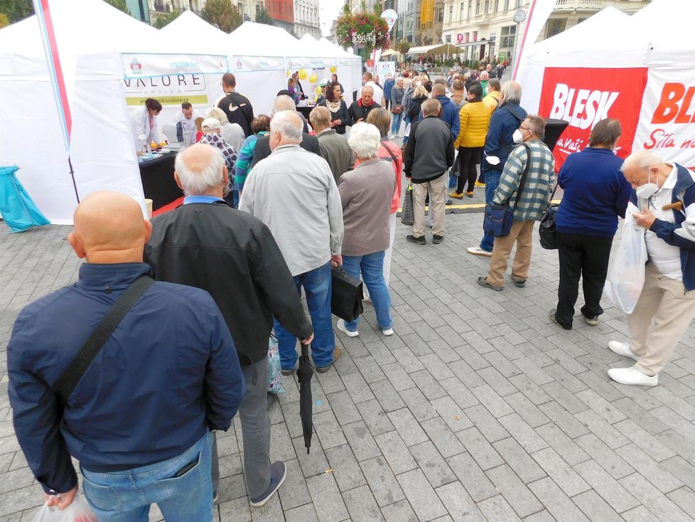 Blesk Ordinace navštívilo několik tisíc lidí.  Největší fronty byly před vyšetřením znamének, očí a plic.