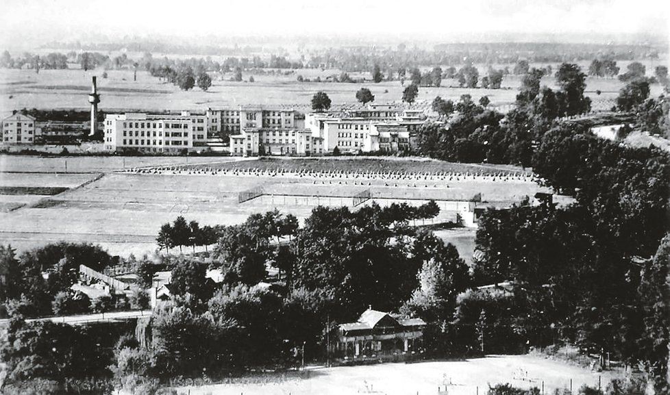 Historický pohled na hradeckou nemocnici.