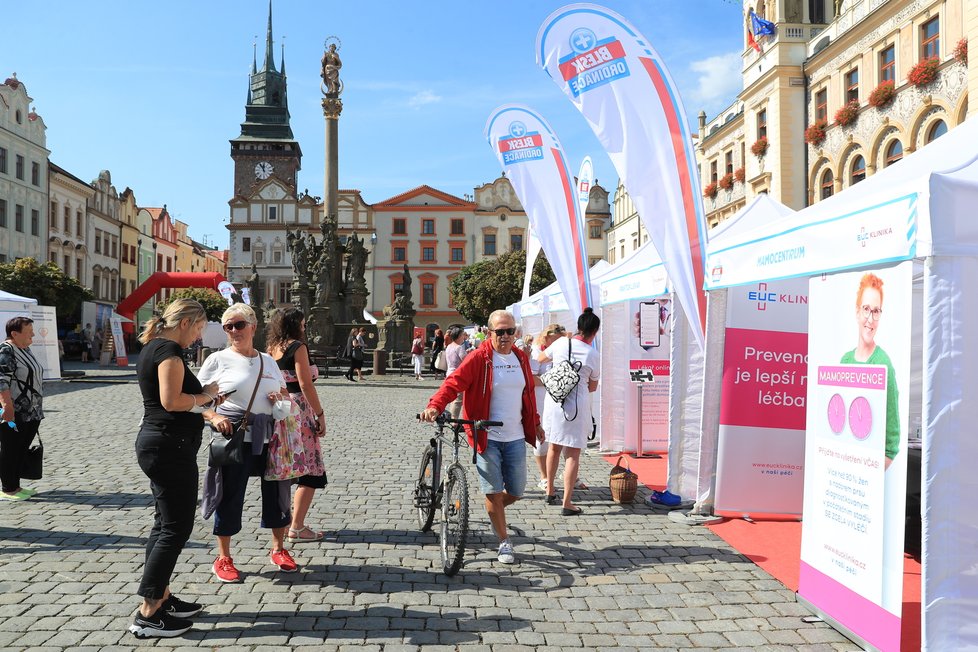 Blesk Ordinace na pardubickém Pernštýnském náměstí se plní zájemci o preventivní vyšetření.