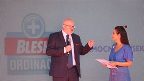 Ministr Válek v rozhovoru s moderátorkou akce Evou Decastelo