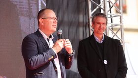 Blesk Ordinaci v Písku zahájili ředitel Nemocnice Písek Jiří Holan a šéfredaktor deníku Blesk Radek Lain.