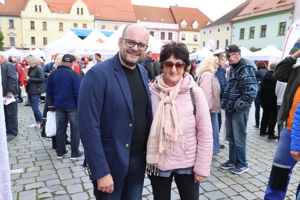 Roman Štabrňák s fanynkou seriálu Ordinace v růžové zahradě 2.