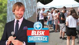 Poslední štace Blesk Ordinace na pražském Karlově Náměstí: Stometrové fronty na vyšetření. Nevadil ani abnormální hic!