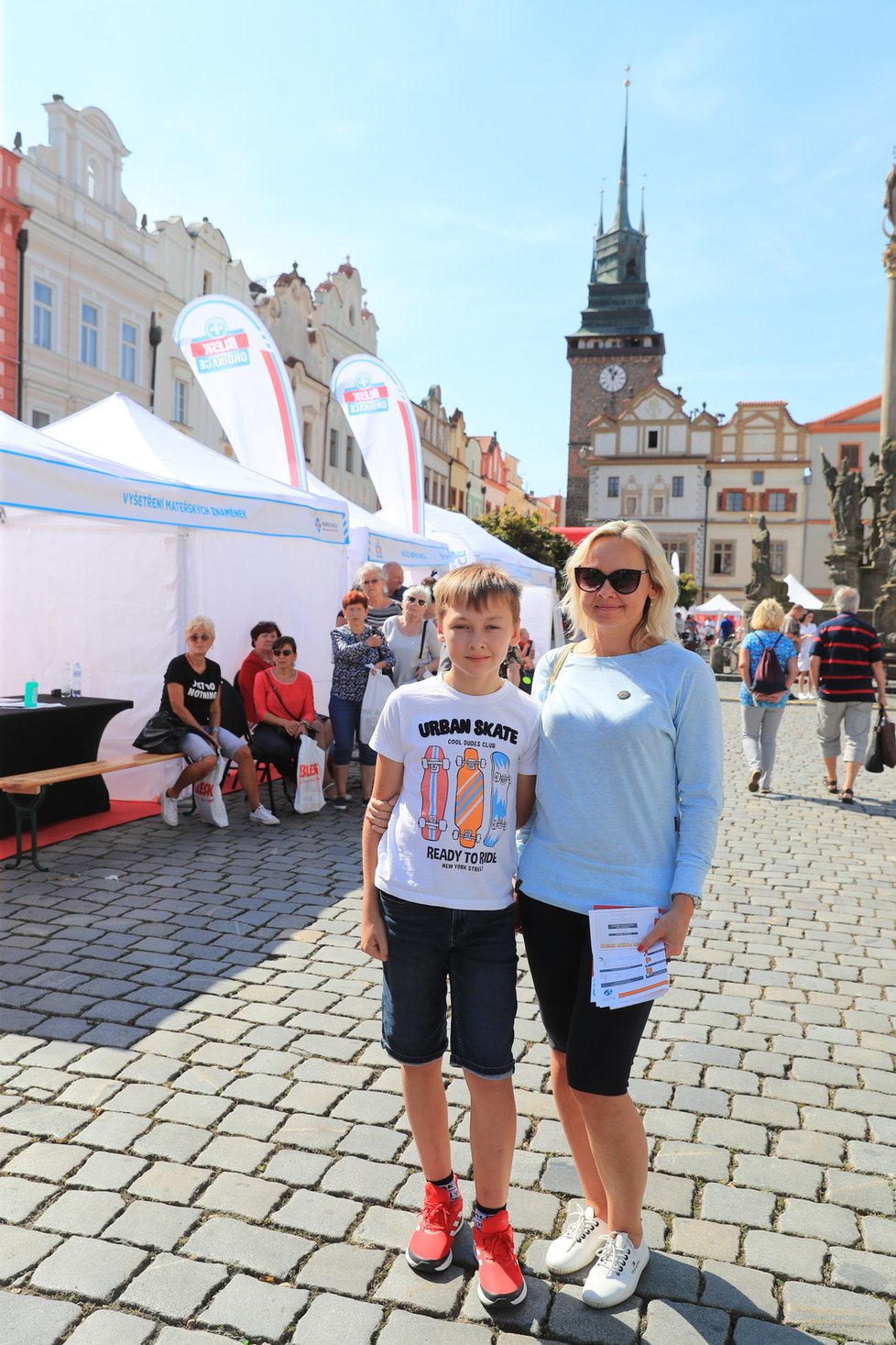 Liana Židková z Přelouče přivedla na vyšetření znamének svého syna Adama (13)