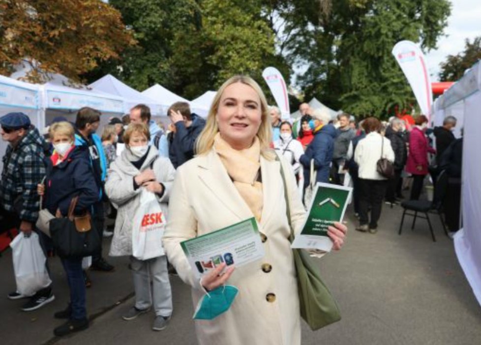 Nejsdílnější ohledně zlozvyků byla starostka Prahy 2 Jana Černochová (47).