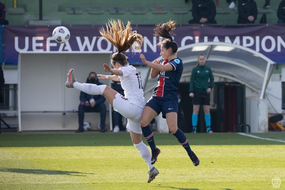 AC Sparta Praha hrála osmifinále Ligy Mistryň v Paříži proti PSG.