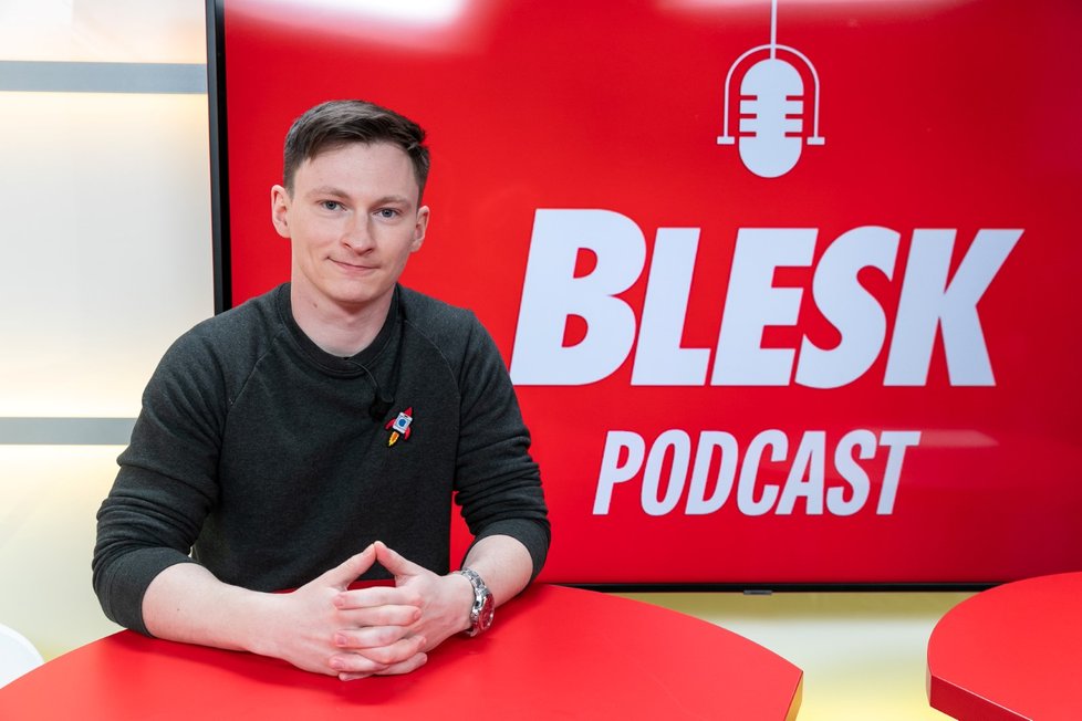 Hostem pořadu Blesk Podcast byl tvůrce a moderátor Martin Mikyska alias Mikýř.