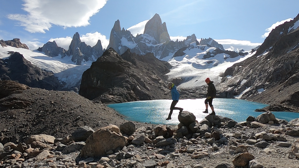 Cestovatelky Alča a Mája prošly pěšky Patagonii.