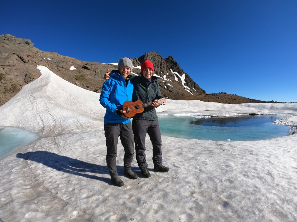 Cestovatelky Alča a Mája prošly pěšky Patagonii.