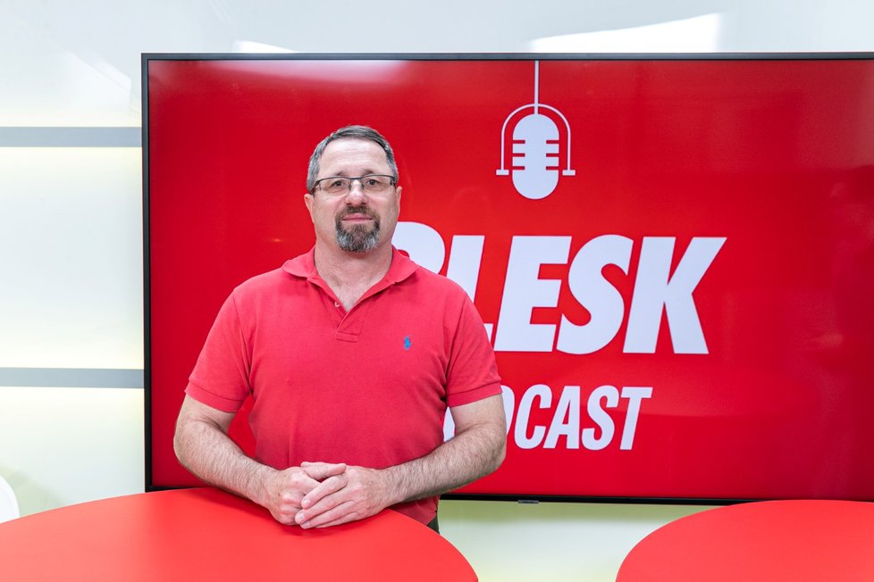 Hostem pořadu Blesk Podcast byl Petr Pavlík z Katedry sociologie Fakulty humanitních studií Karlovy univerzity.