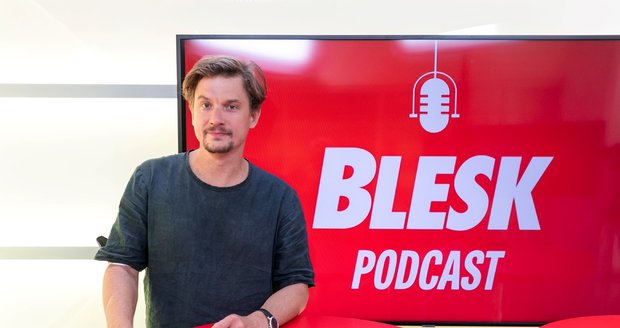 Hostem pořadu Blesk Podcast byl herec a pedagog Tomáš Měcháček.