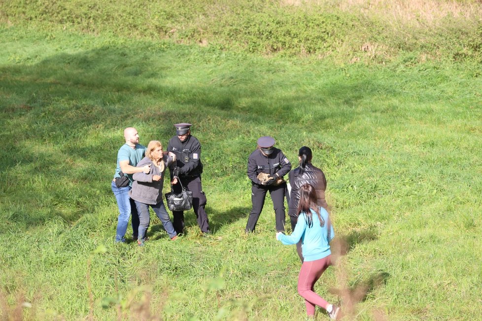 Jedné z koček se Jana Kaprálová odmítala urputně vzdát, zasáhnout musela policie. (25. 10. 2022)