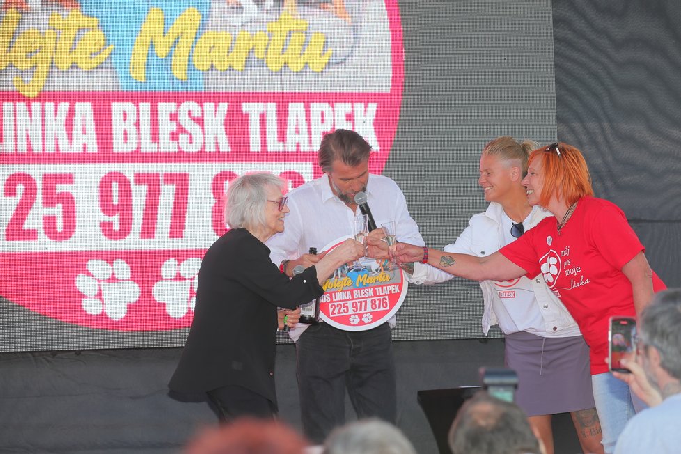 Marta Kubišová na Festivalu Blesk tlapek na Vypichu (3.6.2023)