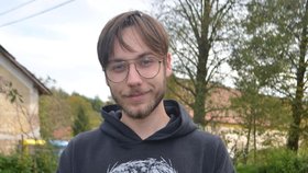 Jan Bruner ukázal vodítka a obojky, které vyrábějí