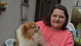 Eva Kinská reportérkám ukázala jednoho ze svých pomeranianů