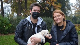 Šárka Kuželová a přítel její dcery se shodli, že je adoptované štěně v této nelehké době stmelilo