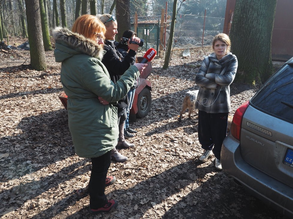 Chovatelka napřed reportéry vyháněla, nakonec ale o svém chovu promluvila