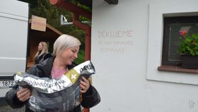 Do útulku spolku Anidef dorazila spolu s Blesk tlapkami a solidní náloží krmení i Martina Pártlová.