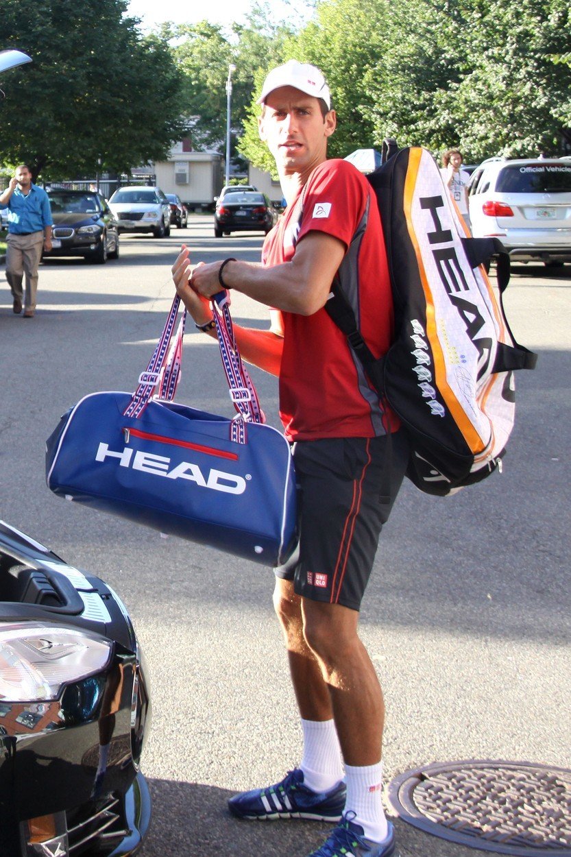Novak Djokovič si podle tamních médií v Austrálii co nevidět zabalí saky paky a poputuje zpátky domů