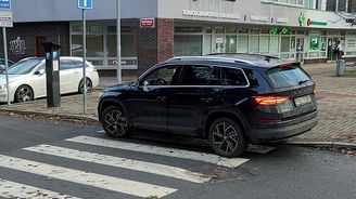Rozblikáme Česko: Zneužívání blinkrů. Nestůj na blikačkách Rozblikáme Česko: Zneužívání blinkrů. Nestůj na blikačkách