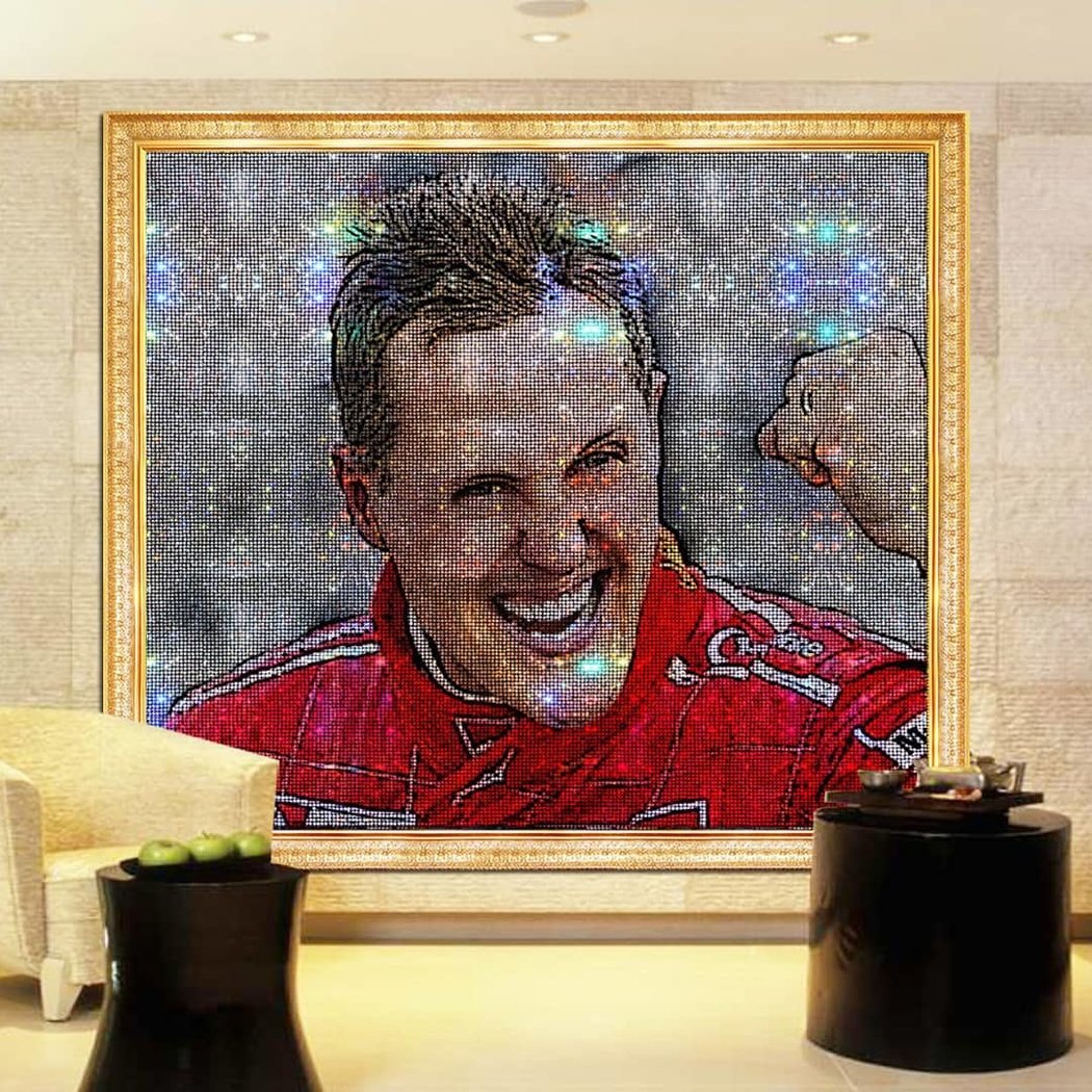 Německý pilot Formule 1 Michael Schumacher je stále v domácím léčení