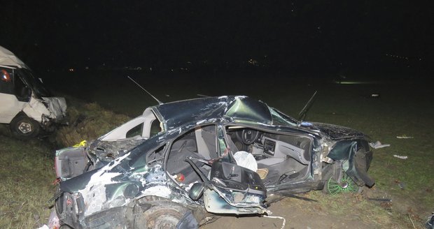18letá řidička na Olomoucku nezvládla řízení: V autě zemřeli její dva kamarádi