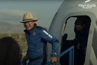 „Chceme létat co nejvíc!“ Miliardář Bezos se svou raketou nakoukl do vesmíru