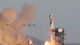 Raketa firmy Blue Origin vynesla k vesmíru dceru prvního amerického astronauta Alana Sheparda (11. 12. 2021)