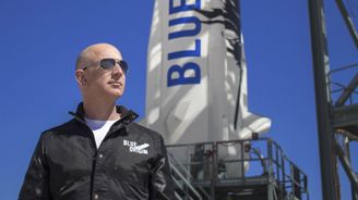 Bezos žaluje NASA. Uzavřela smlouvu se SpaceX a Blue Origin vyřadila z tendru