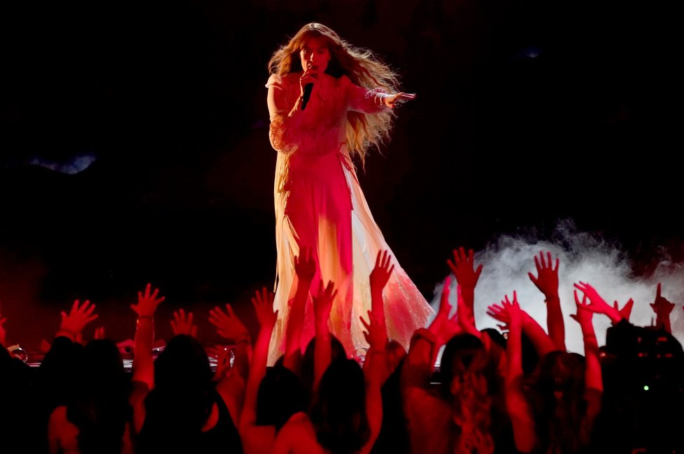 Předávání cen Billboard Music Awards 2022: Florence + the Machine